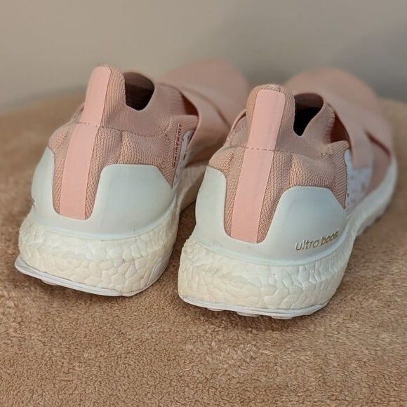 Adidas Size 7.5 Pink Women's Ultraboost 5.0 DNA Running Vapour Sneakers - Picture 3 of 10